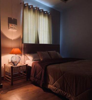 Imphal Apartamento | SunsetHomes A luxurious studio apartment