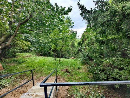 Banka Apartamento | SunsetHouse Garden Apartment