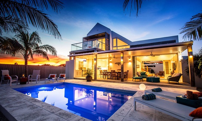 Leeward Settlement Villa | Sunset One Beach Villa - Carrito de golf, kayaks y tablas de paddle inclusive