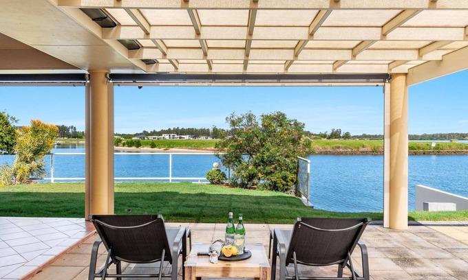Yamba Casa | Sunsets at 101 | Pet Friendly Waterfront