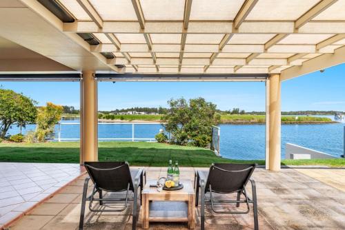 Yamba Casa | Sunsets at 101 - Pet Friendly Waterfront