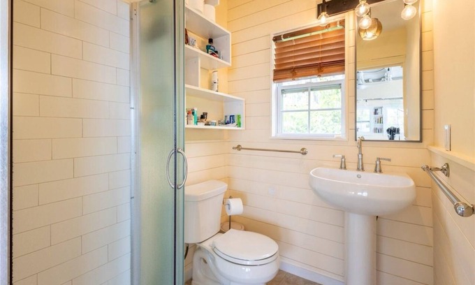 Baiting Hollow Cabaña | Sunsets over Long Island Sound nPeaceful retreat on the North Shore
