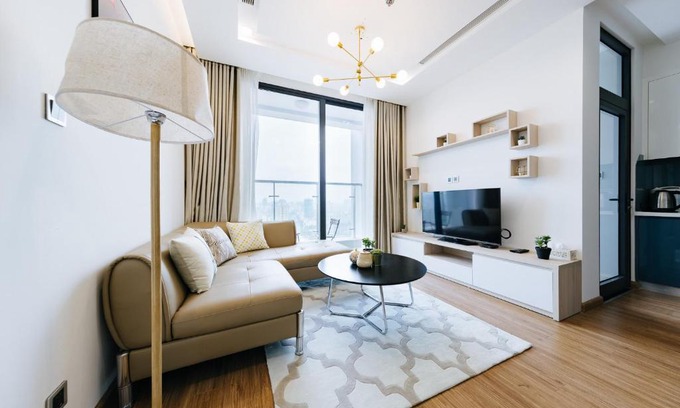 Ngoc Khanh Apartamento | Sunshine Balcony Apartment in VINHOMES METROPOLIS near Lotte Hanoi