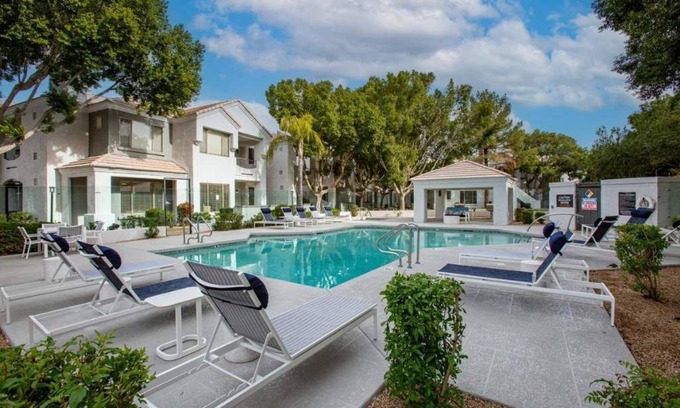 Arrowhead Ranch Apartamento | Sunshine for up to 6 people in a Luxe Apt