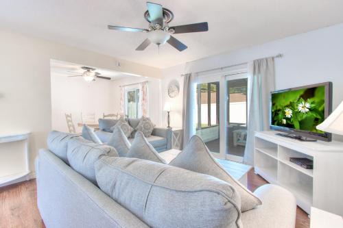 Clearwater Casa | Sunshine State of Mind - Monthly Beach Rental