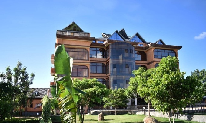 Murang'a County Hotel | Sunstar Resort
