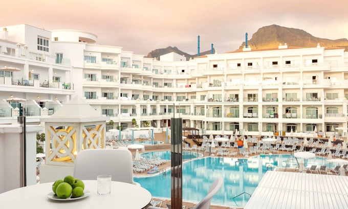 Costa Adeje Hotel | Sunwing Fanabe Beach