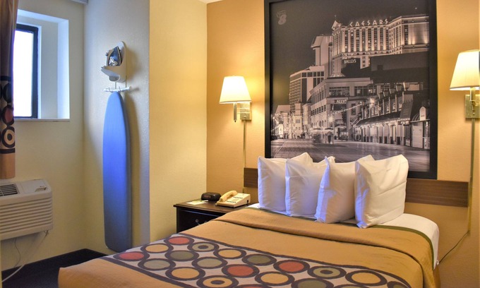 Atlantic City Hotel | Super 8 by Wyndham Atlantic City