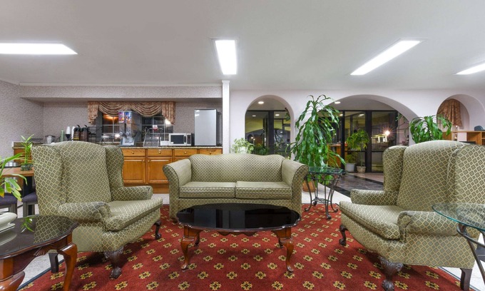 Burleson Hotel | Super 8 by Wyndham Burleson Fort Worth Area