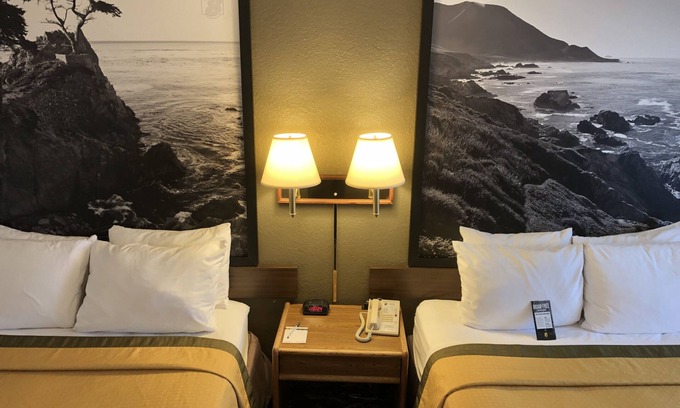 Fort Bragg Hotel | Super 8 by Wyndham Fort Bragg
