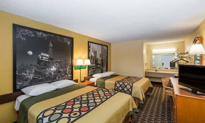 Southport Hotel | Super 8 by Wyndham Indianapolis/Southport Rd