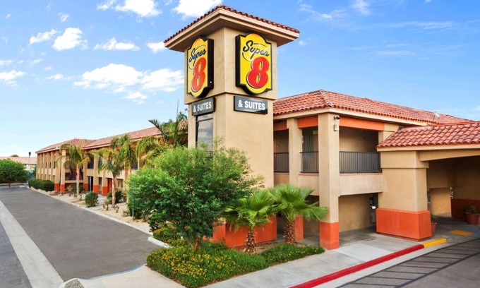 Indio Hotel | Super 8 by Wyndham Indio