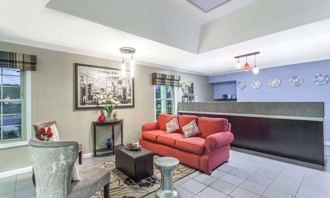 Kingston Hotel | Super 8 by Wyndham Kingston