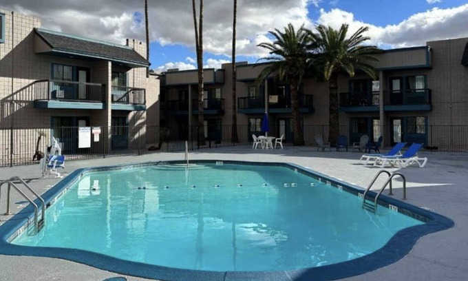 Mesa Hotel | Studio 6 Mesa, AZ – Near Downtown & Sloan Park