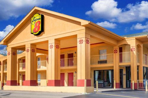 Bellevue Hotel | Super 8 by Wyndham Nashville West