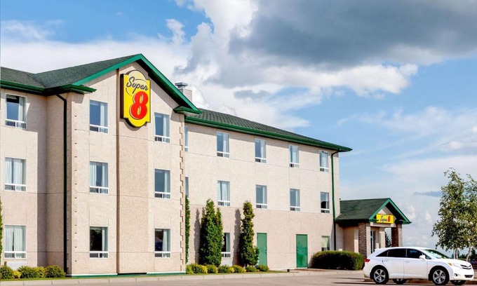 Prince Albert Hotel | Super 8 by Wyndham Prince Albert