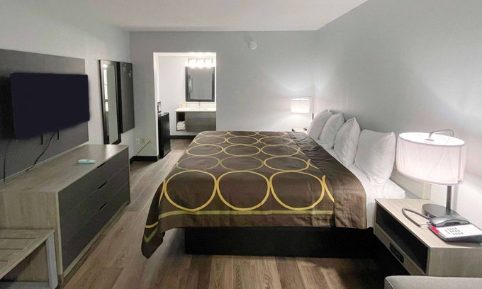 Pigeon Forge Hotel | Super 8 By Wyndham Pigeon Forge Downtown
