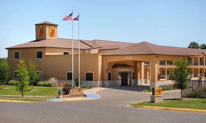 Stephenville Hotel | Super 8 by Wyndham Stephenville