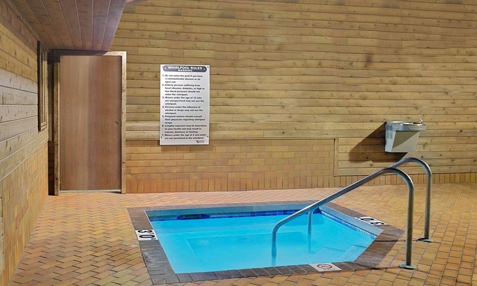 Sturgeon Bay Hotel | Super 8 by Wyndham Sturgeon Bay