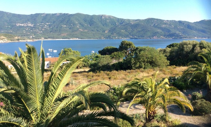 Tiuccia Apartamento | Súper vistas al mar apartamento con aire acondicionado