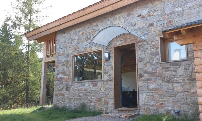 Superbolquere Chalet De Esquí | ESTUPENDO BOLQUERE nueva lightfull chalet soleado vidrio, piedra y madera.