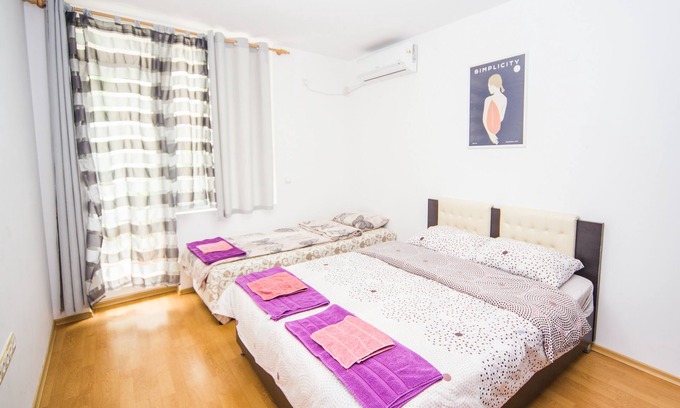 Burgas Center Apartamento | SUPER CENTER - Apart on "Kiril & Metodi" Square