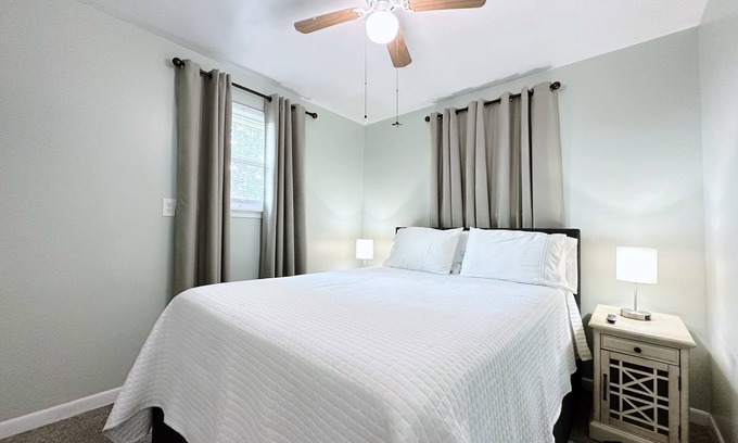 Kenner - Louis Armstrong International Airport Apartamento | Super Clean and Convenient Apartment Convenient to NOLA and MSY ~ The Che'Leone