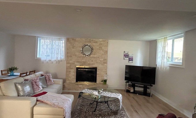 Cooksville Casa | Super Clean Private 2BRs Cozy Unit for 4 Guests