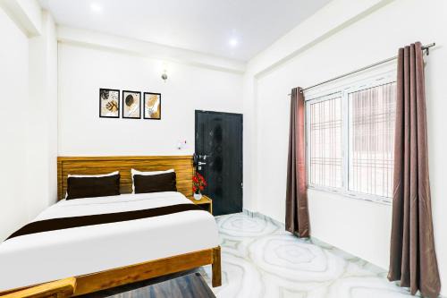 Varanasi Hotel | Super Collection O Chitaipur IIT BHU Campus Varanasi
