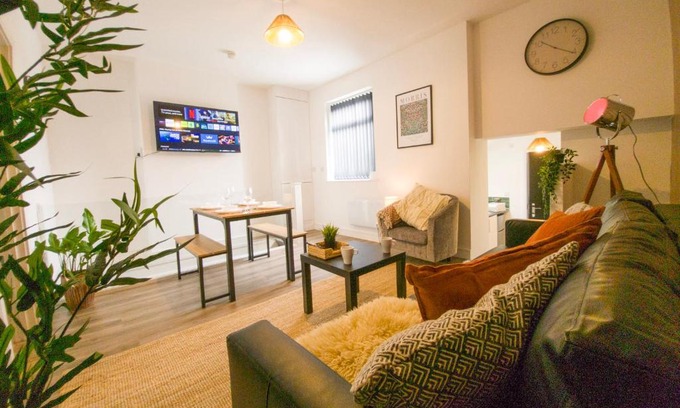Splott Apartamento | Super Convenient Keyless Entry Two Bedroom Loft by Property Promise