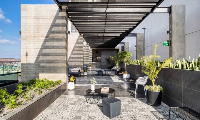 Avenida Revolución Apartamento | Super Cool Duplex Loft: Rooftop with a Fire Pit