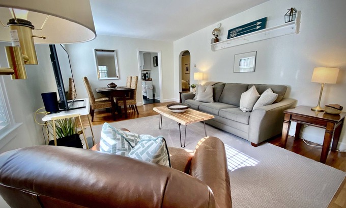 Spring Lake Casa | Super Cozy 2 Bedroom Home w/Large Yard, Fire Pit, Walk to Spring Lake Beach