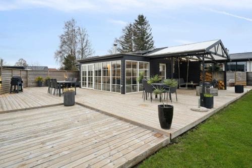 Hvidbjerg Strand Casa | Super Cozy Holiday Home In Nordic Style In Høll