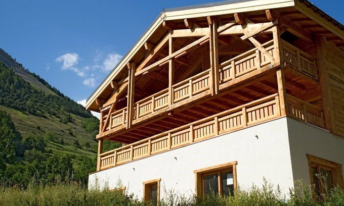 Huez-en-Oisans Chalet De Esquí | Super endroit! Chalet montagnard avec sauna et bain à remous privatives