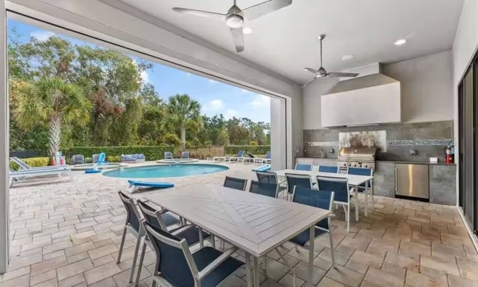 Reunion Casa | Super Fab
