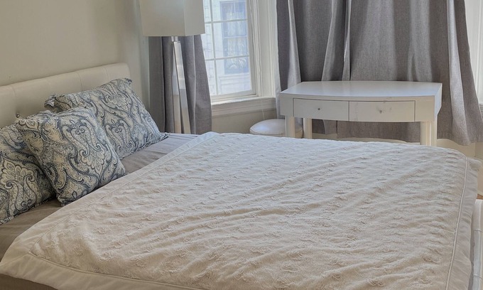 Russian Hill Apartamento | Super Fast WiFi in a Centrally Located Apartment