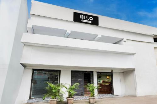 Dombivli East Hotel | Super Hotel O Dombivali Formerly PK Lodging