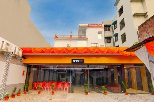 Alambagh Hotel | Super Hotel O Shobhika Inn