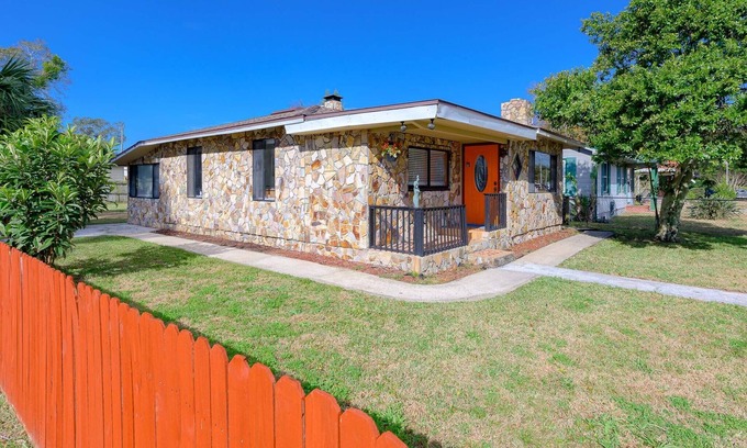 Kingston Casa | Super Nice House near everything in Daytona Beach