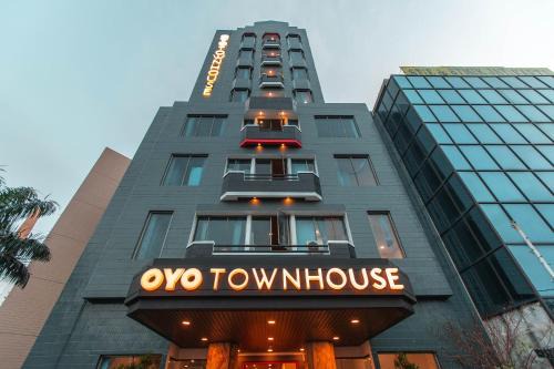 Menteng Hotel | Super OYO Townhouse 1 Hotel Salemba