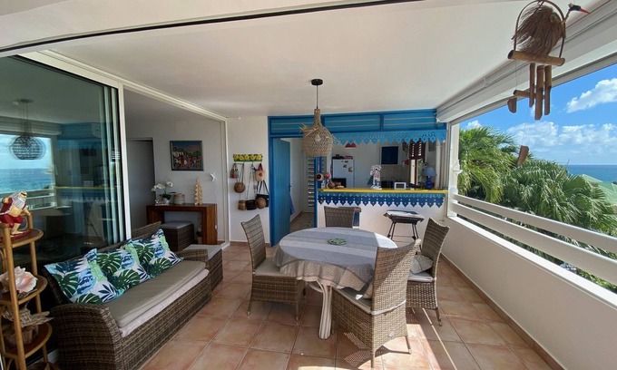 Anse des Rochers Apartamento | Superb 180° sea view apartment - with water tank