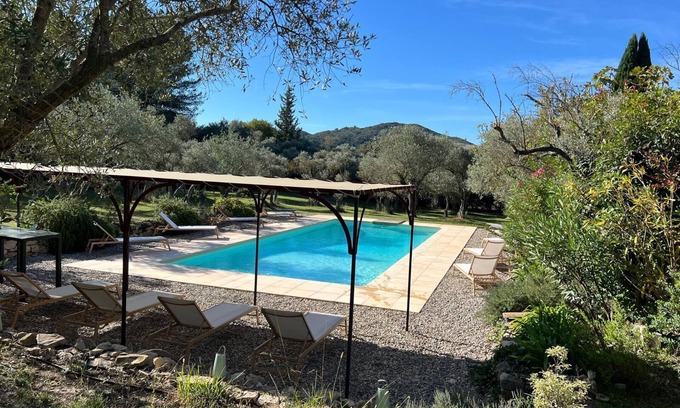 Boulbon Otro | Superb 18th century farmhouse ideally located between Saint Remy and Avignon