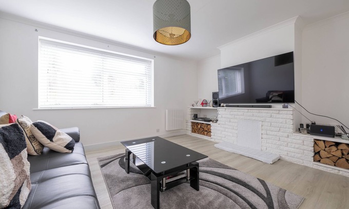 Greenhithe Apartamento | Superb 2-bedroom apartment with WiFi in Greenhithe near Bluewater
