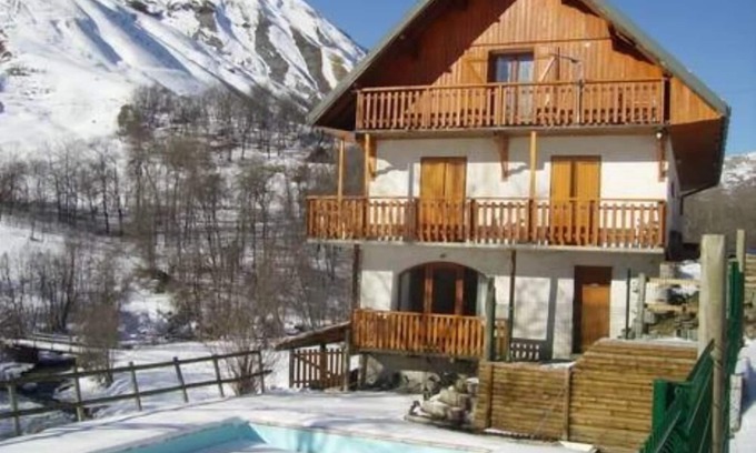Saint-Sorlin-d'Arves Apartamento | Superb 6-person apartment in chalet, family atmosphere, summer swimming pool, SPA