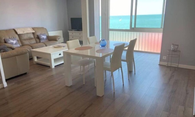 Fecamp Apartamento | Superb apartment with panoramic sea-cliff view