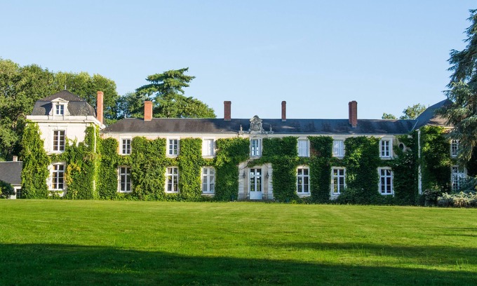 Beaumont-Pied-de-Boeuf Otro | Espléndido castillo de la piscina