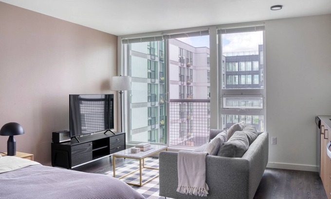Mann Apartamento | Superb Central District 1BR w/ 24/7 Gym, near Dining, by Blueground