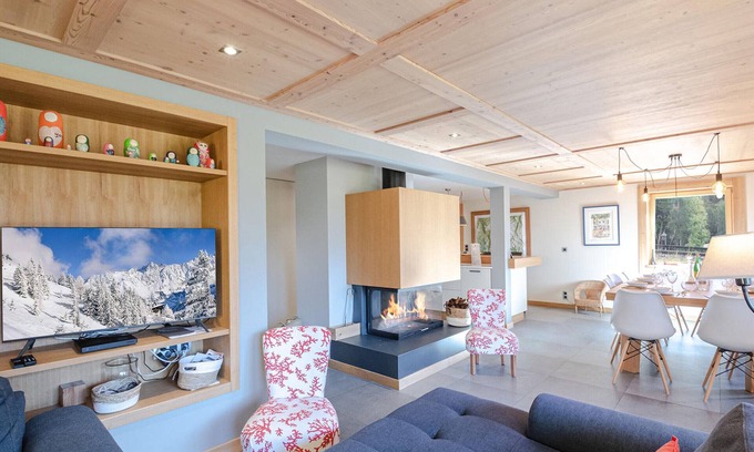 Les Tines Chalet De Esquí | Estupendo chalet con gran jardín, 5 habitaciones, aparcamiento y WiFi