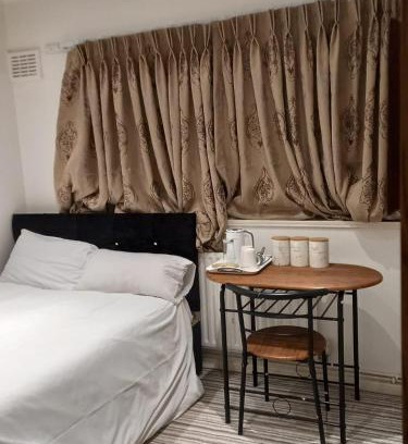 East Wickham Casa | Superb Double room in a house - Damight Homes