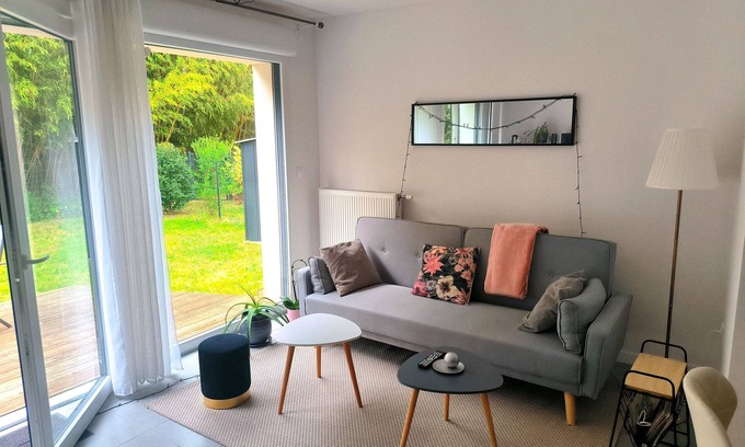 Villenave-d'Ornon Apartamento | Superb ground floor apartment with garden in quiet residence